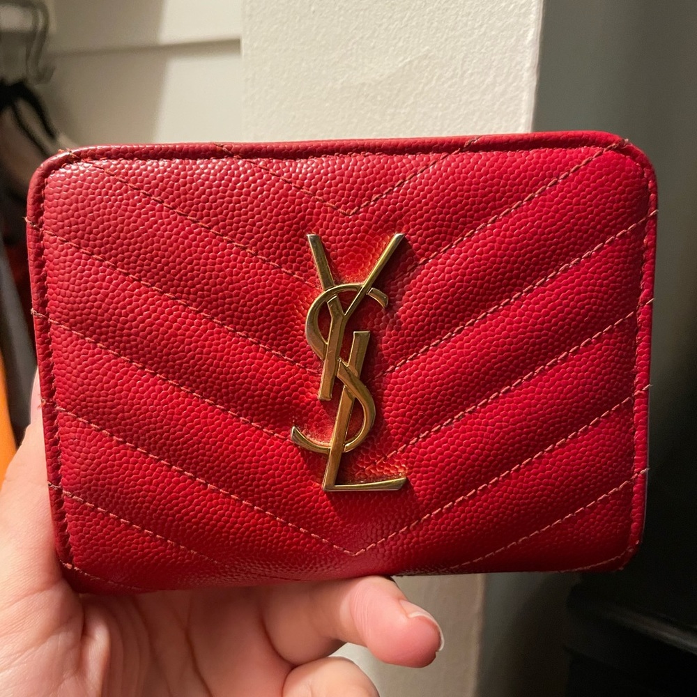 Saint Laurent Grain De Poudre Mattelasse Wallet